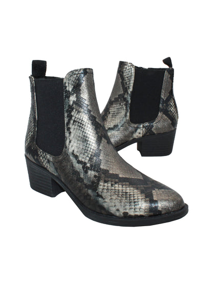 The ‘Carriage’ Chelsea bootie by Volatile, in beautiful rustic effect faux leather or matte metallic faux snake, is right on trend with a wide elastic side panel allowing for flexibility and comfort while walking. We took the level of ease a step further by adding an inside zipper, making these booties effortless to put on and off.  bronze multi2