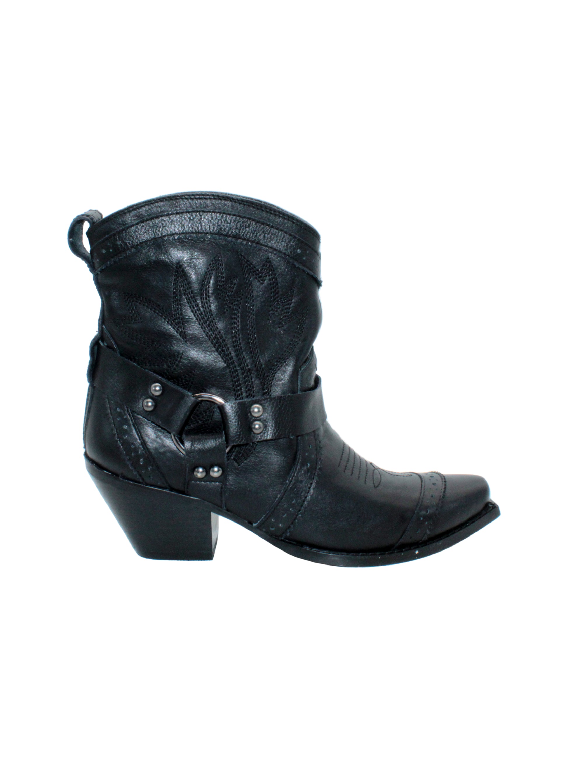 Very Volatile’s ‘Cascade’ bootie hits all the notes for a quintessential western boot. Featuring hardness style straps with metal hardware, subtle western embroidery, and perforated overlays with pinked edges. Kick up your heels with these booties in your favorite jeans or fall maxi dress.