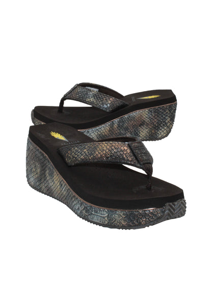Volatile’s bestselling Frappachino wedge sandal is a style that transcends the trends and is available in our classic black and brown genuine leather versions, or, in this season’s new metallic embossed snake print for a fresh update. They feature Volatile’s signature ultra comfort EVA insole for all day comfort. brown metal snake 2