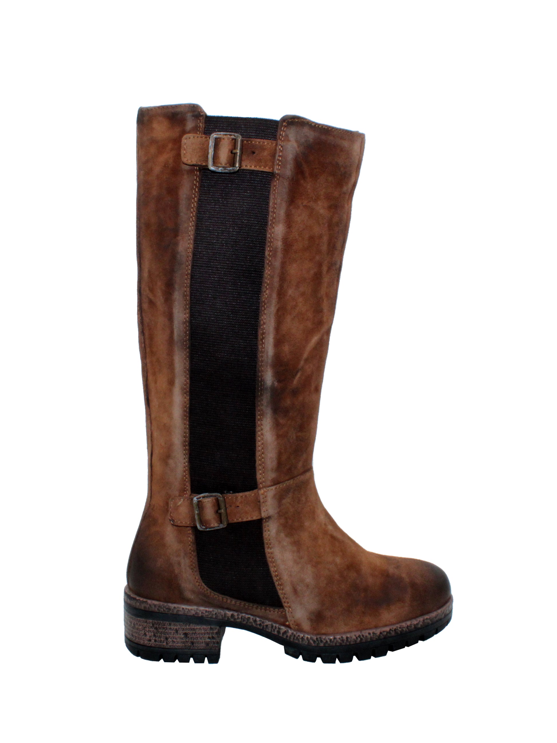 Very Volatile’s ‘Mitchell’ lug bottom boots are tough yet chic, bold yet ultra-versatile, and set on comfortable, chunky lug soles. Featuring adjustable double buckle accents with elastic goring, partial inside zipper, so all you need to use is the zipper to slip these on and go. Pair these with everything from cropped trousers to satin slip dresses. cognac