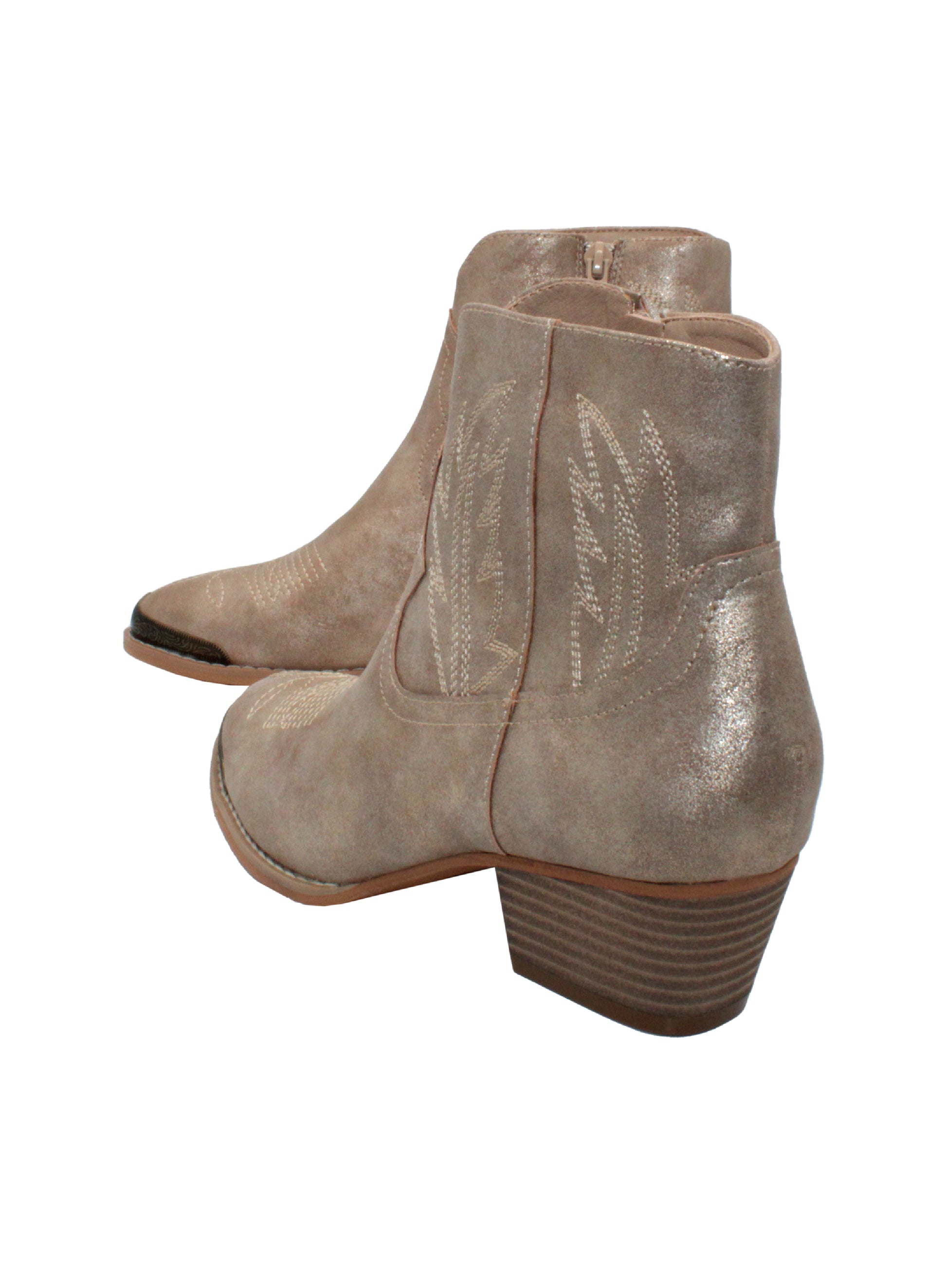 Very Volatile’s ‘Veruca’ bootie is sure to turn heads. The western inspired embroidery adds style to this easy to wear bootie silhouette. The inside nylon zipper allows for easy on and off, just zip these on with your favorite pair of denim and head straight into the weekend.
